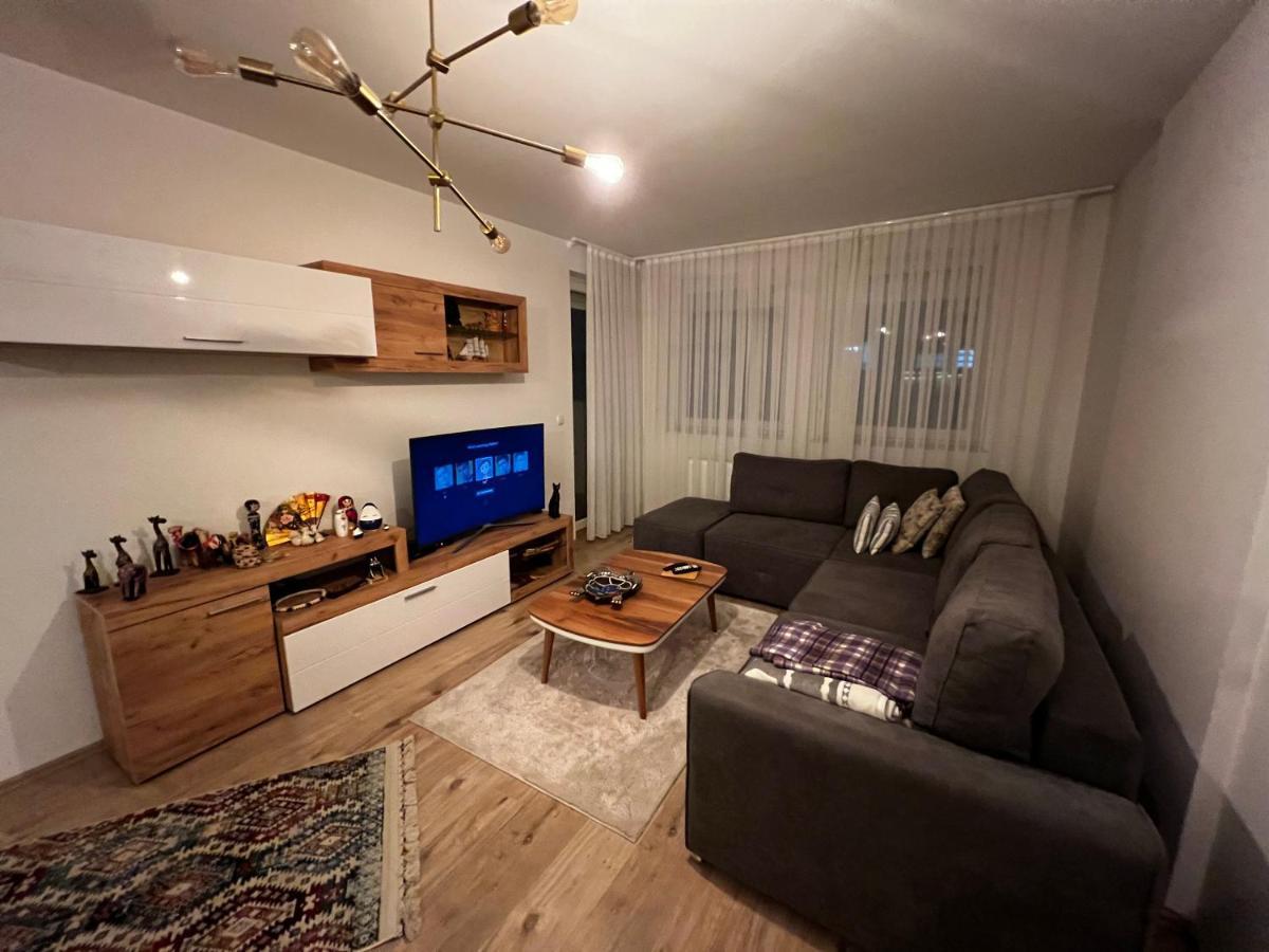 Elegant Apartment In City Centre Prisztina Zewnętrze zdjęcie