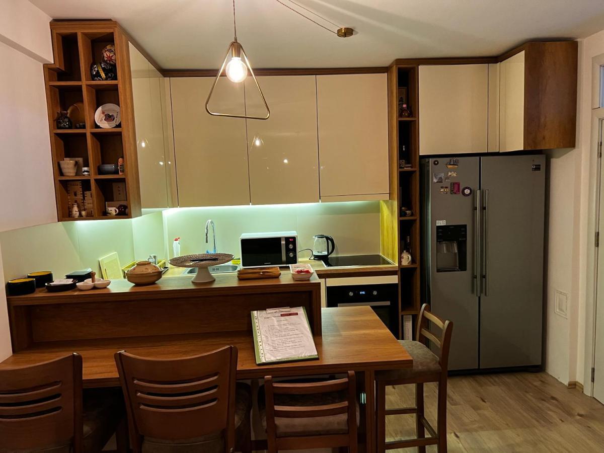 Elegant Apartment In City Centre Prisztina Zewnętrze zdjęcie