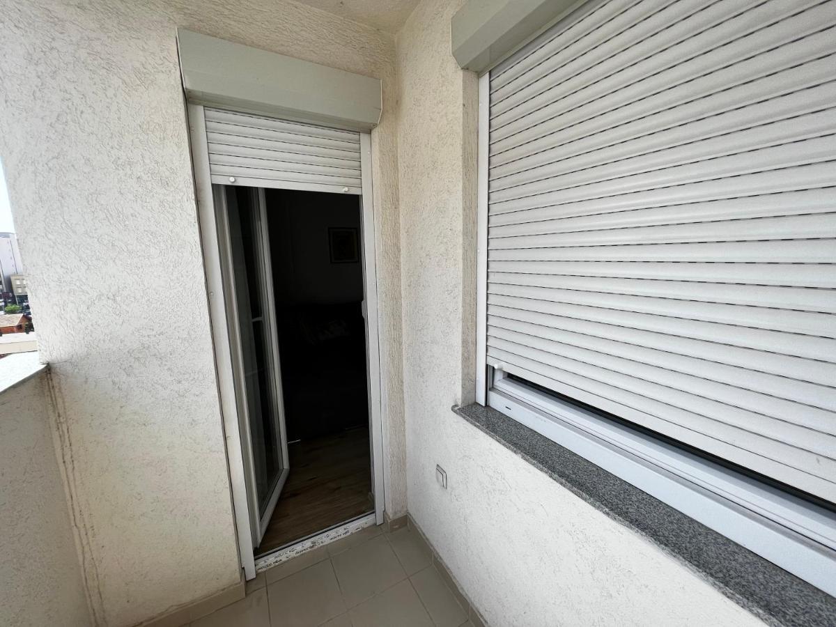 Elegant Apartment In City Centre Prisztina Zewnętrze zdjęcie